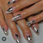 Stick-On Artificial Nails Multicolor Silver Chains Sparkles Reusable - Image 8