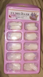 100 Pcs White Fake Nails for Nail Art And a Free Nail Glue - Image 4