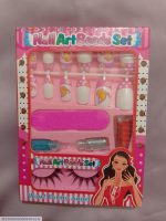 Kids Nail Art Set with 12 Fake Nails & Glue - Image 3