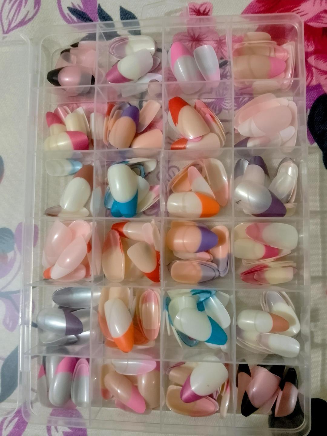 700-258-632611-product-2 French Tip Fake Nails ABS Plastic Pakistan - Image 1