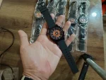Men's Black Gold Dial Rubber Strap Watch – Stylish Everyday Wear - Image 4