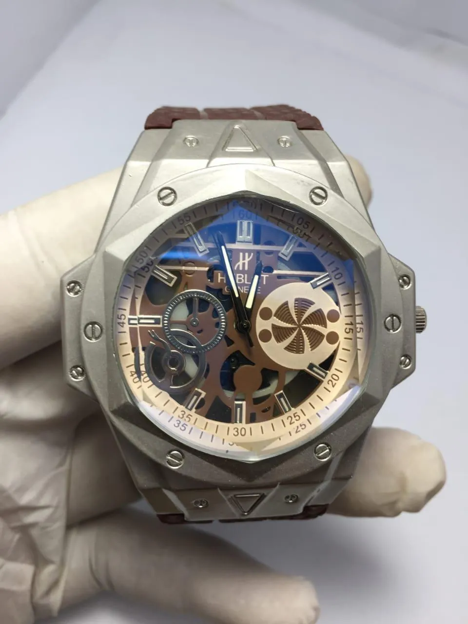 MZ1885200117QRBR-media-1 Modern Skeletonized Watch for Men with Rubber Strap - Image 1