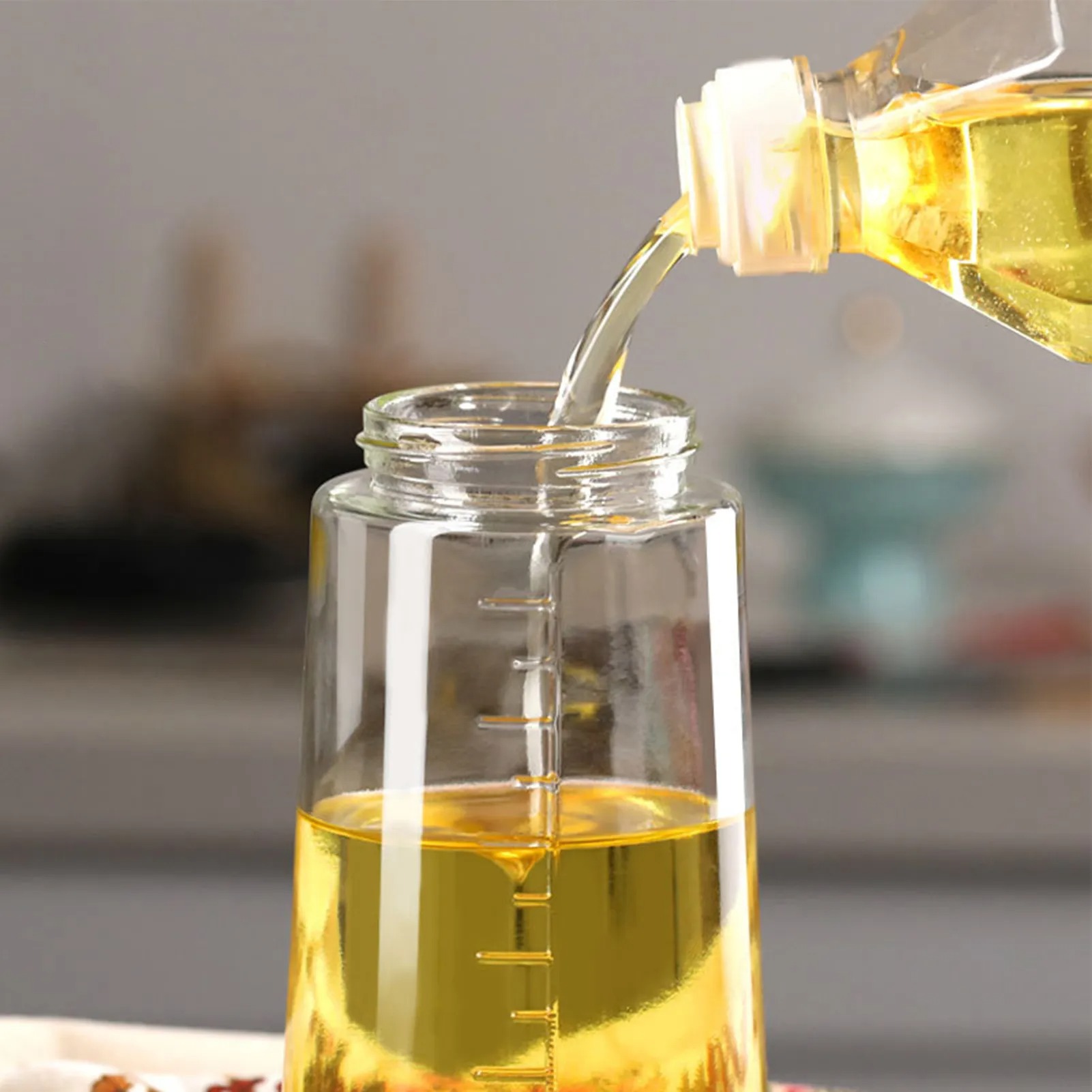 0b58f2cb02a7960f9e8076a0b9bc0de3.jpg Glass Oil Bottle & Dispenser Jug Dual-purpose Oil Dispenser For Pouring And Spraying, High-pressure sprayer for even oil distribution 450ml (random color) - Image 1