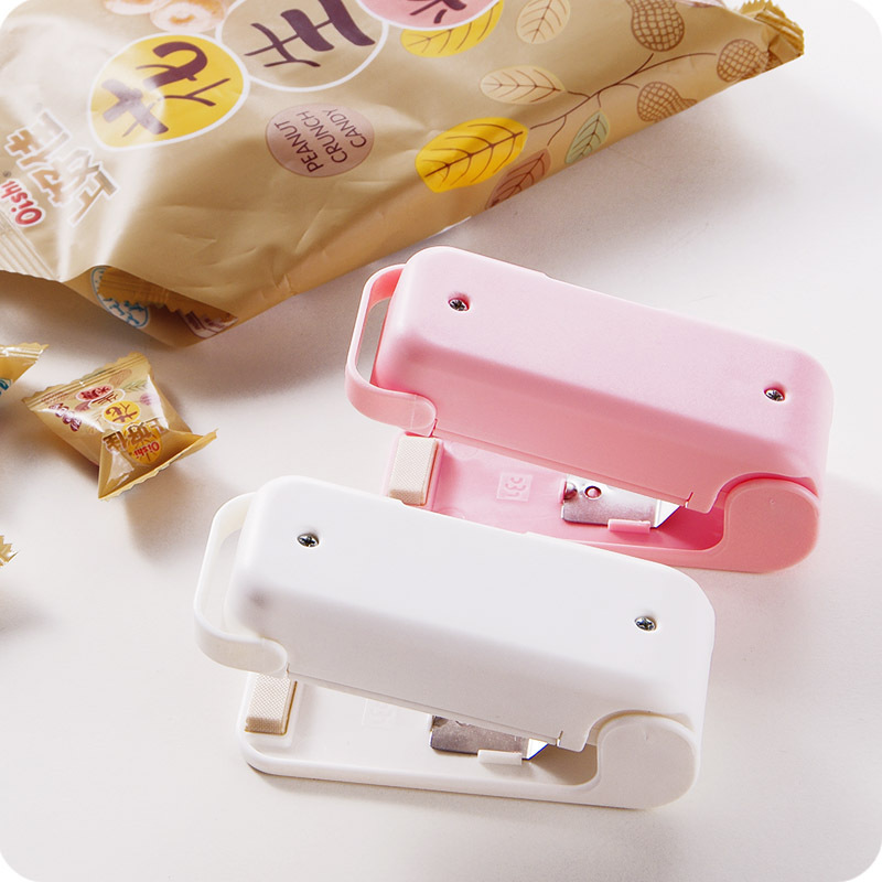 2-9.jpg Portable Mini Sealer Home Heat Bag Plastic Food Snacks Bag Sealing Machine Food Packaging Kitchen Storage Bag Clips (Random Color) - Image 1