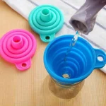 Pack of 3 Silicone Oil Funnel, Kitchen Liquid Oil Dispensing Tool (random color) - Image 5