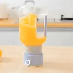 1600ml Portable Electric Rechargeable Cordless Barrel Juicer (Random Color)
