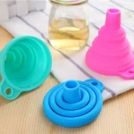 Pack of 3 Silicone Oil Funnel, Kitchen Liquid Oil Dispensing Tool (random color) - Image 4