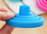 Pack of 3 Silicone Oil Funnel, Kitchen Liquid Oil Dispensing Tool (random color) - Image 3