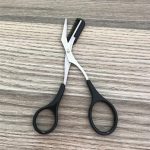 Scissors Eyebrow Trimmer Scissors Comb Stainless Steel Brow Hair Scissors Clips Shaping Grooming Trimmer Makeup Accessories(random color) - Image 2