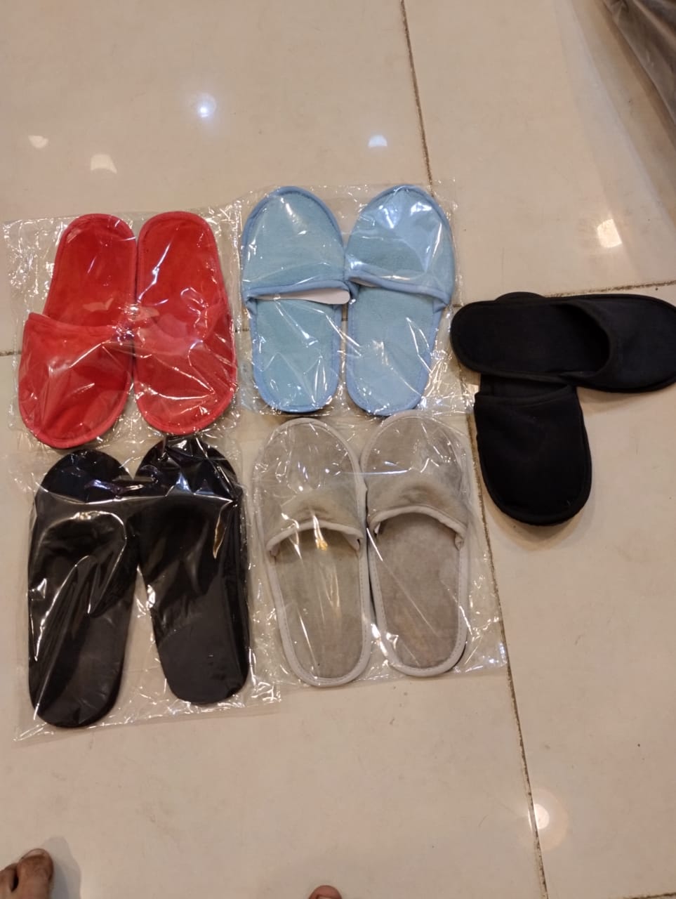 WhatsApp-Image-2023-11-30-at-10.10.26-PM-1.jpeg Winter Carpet Slipper Free Size ( random color ) - Image 1
