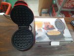 Mini Waffle Maker Breakfast Machine Non Stick Easy Clean  (random color ) - Image 5