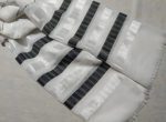 Lawn khadi border scarf - Image 2