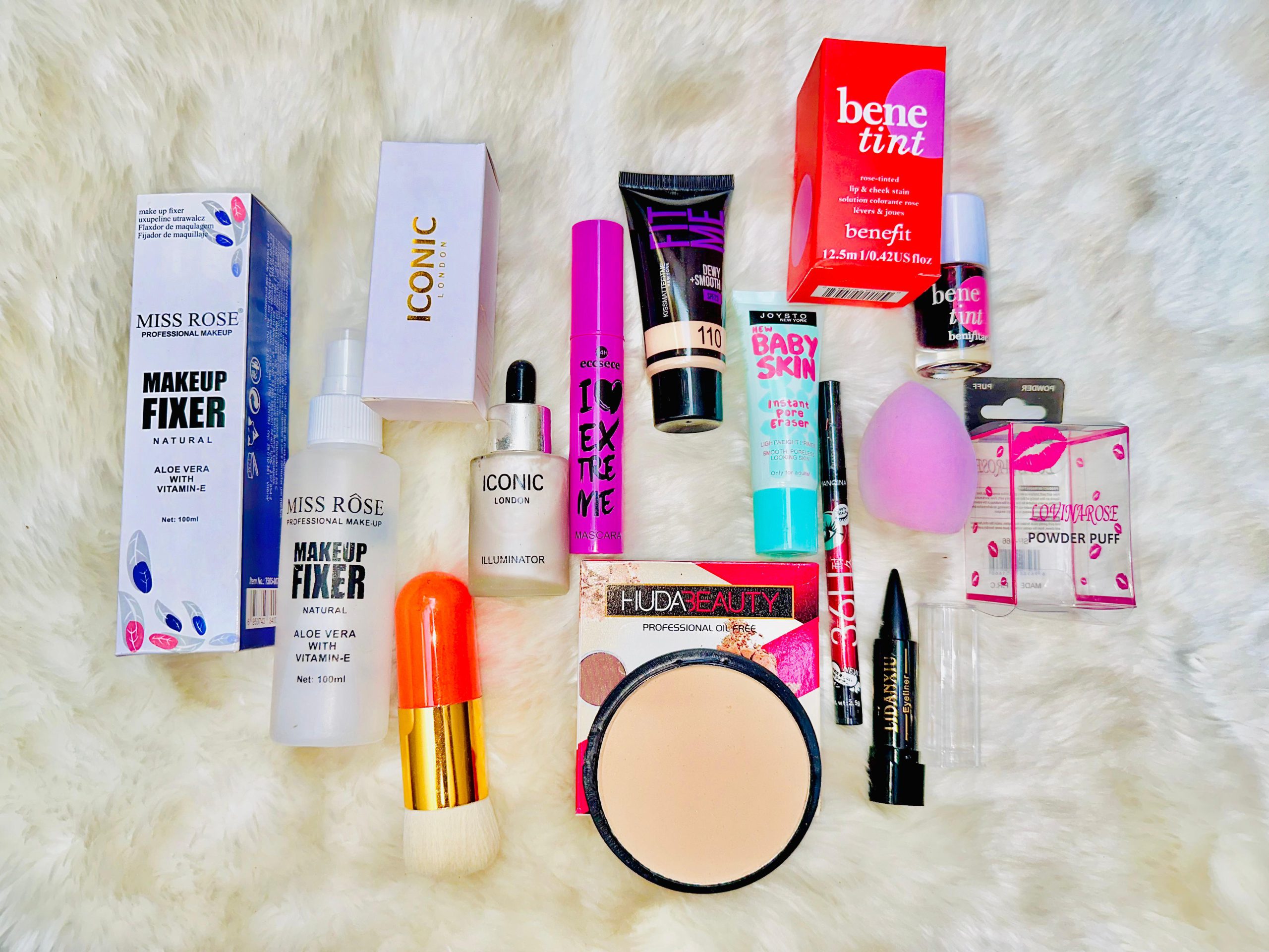 WhatsApp-Image-2024-09-20-at-6.36.09-PM.jpeg 11 in 1 Makeup Deal - Image 1