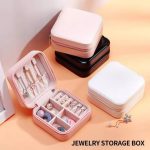 Compact Travel Leather Jewelry Organizer Box â€“ Portable Pocket-Sized Case with Zipper Closure for Rings, Earrings, Necklaces & Accessories â€“ Ideal for Women - Random Color